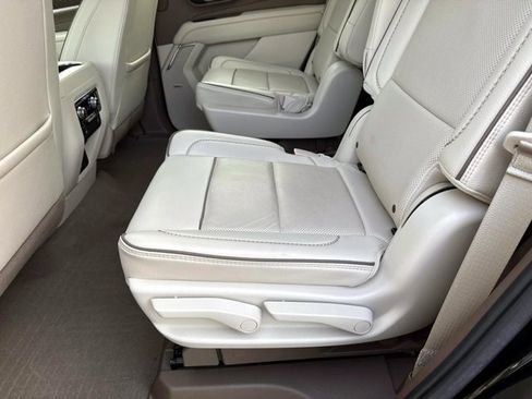 Used 2023 GMC Yukon Denali w/ LPO, Floor Liner Package RWD image 15