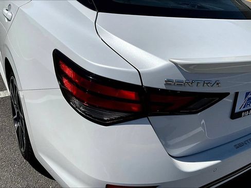 Used 2024 Nissan Sentra SR FWD image 22