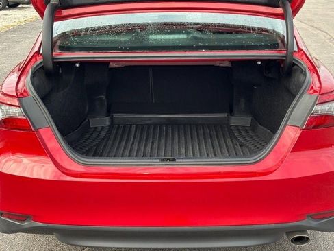 Used 2024 Toyota Camry XLE image 4