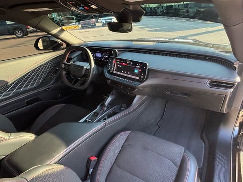 Used 2025 Dodge Charger R/T w/ Quick Order Package 25M R/T image 14