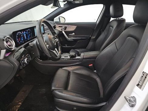 Used 2019 Mercedes-Benz A 220 220 4MATIC w/ Driver Assistance Package image 4