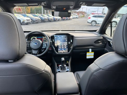 New 2025 Subaru Forester Touring image 39