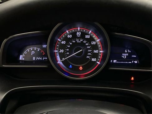 Used 2015 MAZDA MAZDA3 i Touring w/ Technology Package FWD image 21