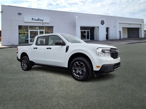 Used 2024 Ford Maverick XLT image 2