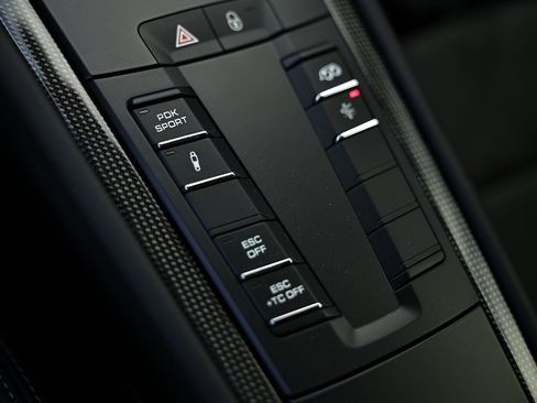 Certified 2018 Porsche 911 GT2 RS image 59