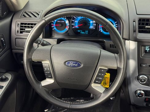 Used 2012 Ford Fusion SEL image 18