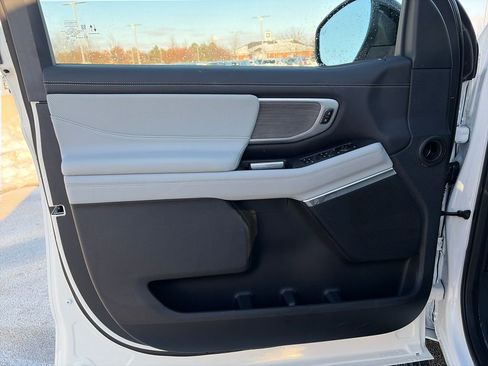 Used 2025 Ford Expedition Max Platinum w/ Platinum Ultimate Package image 23