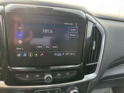 Used 2022 Chevrolet Traverse RS image 10