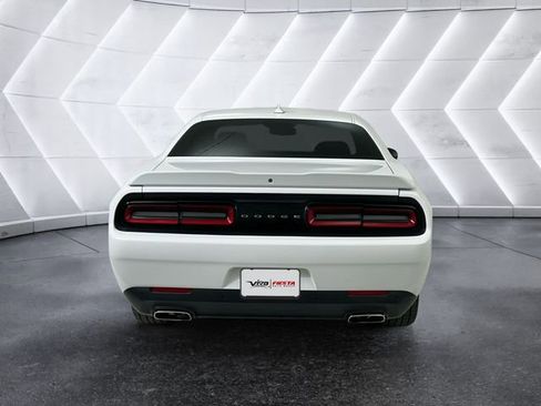 Used 2019 Dodge Challenger SXT w/ Plus Package image 5