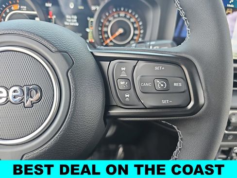 New 2026 Jeep Wrangler Unlimited Rubicon w/ Steel Bumper Group image 17