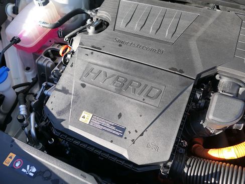 Used 2023 Kia Niro EX Touring image 30