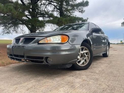 Used 2004 Pontiac Grand Am SE FWD image 1