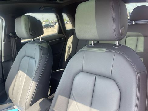 Used 2025 Audi Q3 2.0T Premium AWD/4WD image 17