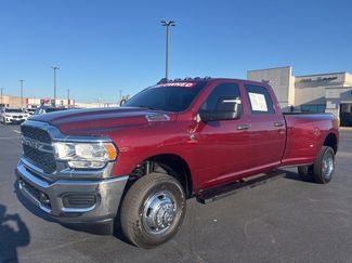 Used 2024 RAM 3500 Tradesman w/ Chrome Appearance Group video 1