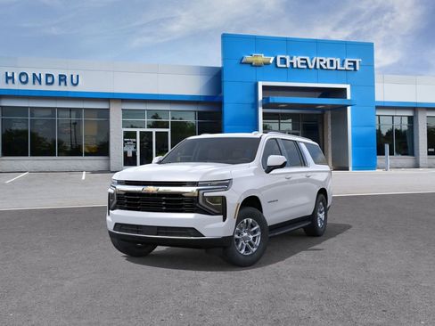 New 2026 Chevrolet Suburban LS AWD/4WD image 8
