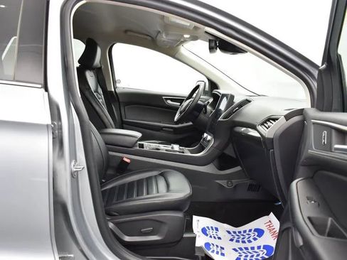 Used 2024 Ford Edge SEL image 17