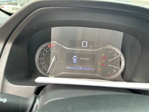 Used 2017 Honda Pilot Touring image 5