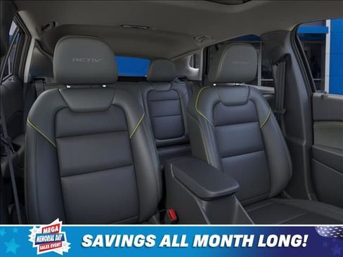 New 2026 Chevrolet Trax ACTIV w/ Sunroof Package FWD image 16