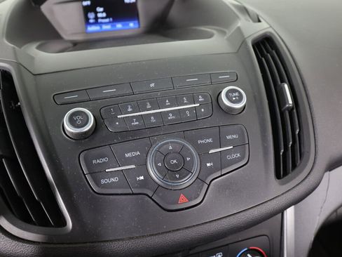 Used 2019 Ford Escape S image 35