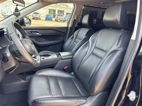 Used 2021 Nissan Rogue SV w/ Premium Package FWD image 20