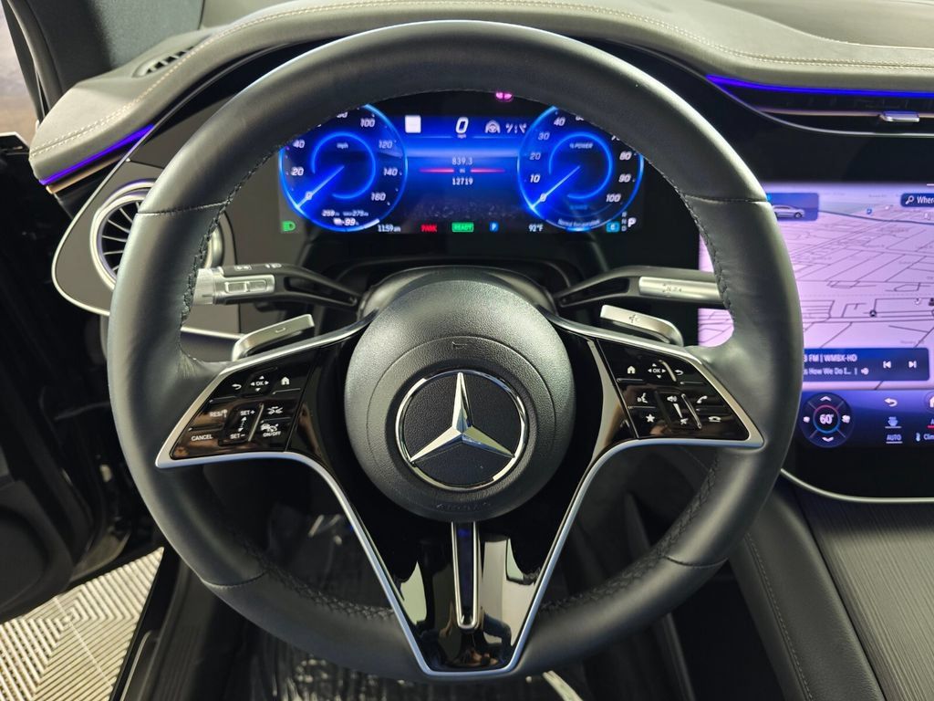 Certified 2023 Mercedes-Benz EQS 580 4MATIC SUV image 18