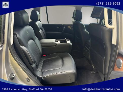 Used 2012 INFINITI QX56 4WD w/ Deluxe Touring Pkg image 19
