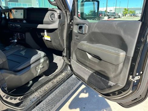 New 2025 Jeep Wrangler Sahara image 21