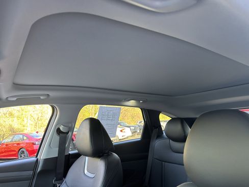 Used 2026 Hyundai Tucson Limited image 7