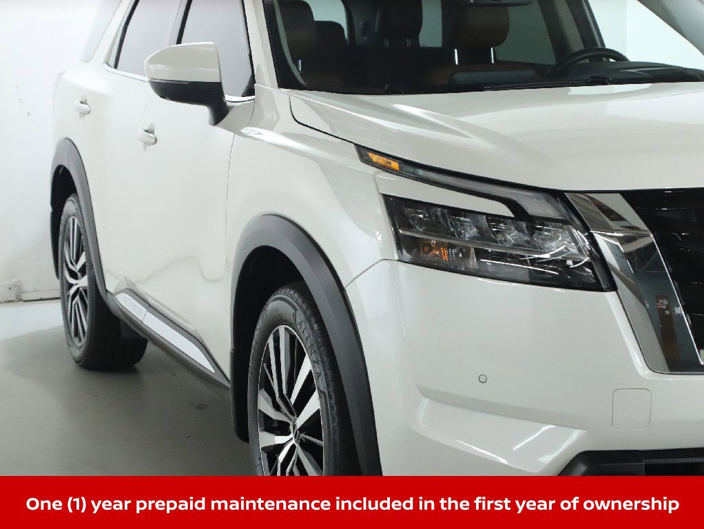 Certified 2024 Nissan Pathfinder Platinum w/ Cargo Package AWD/4WD image 11