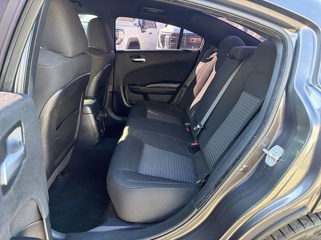 Used 2020 Dodge Charger R/T w/ Driver Convenience Group RWD image 23