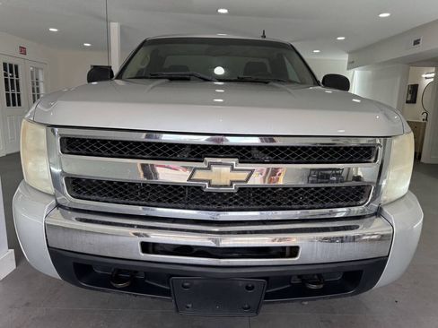Used 2010 Chevrolet Silverado 1500 LT AWD/4WD image 9