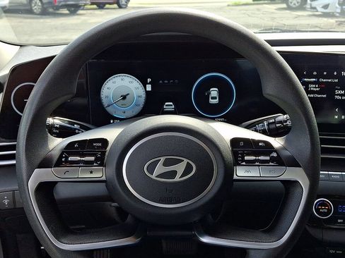 Used 2024 Hyundai Elantra SEL FWD image 20