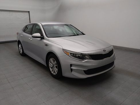 Used 2018 Kia Optima LX FWD image 13