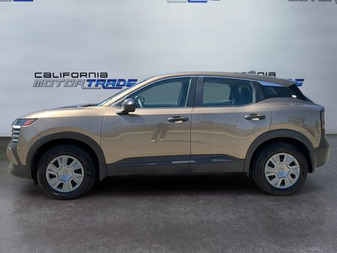 Used 2025 Nissan Kicks S AWD/4WD image 8