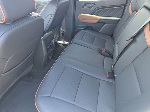 Used 2026 GMC Canyon AT4 w/ AT4 Premium Package AWD/4WD image 11