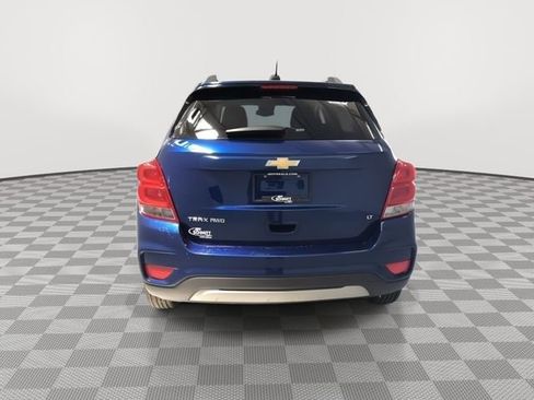 Certified 2017 Chevrolet Trax LT w/ LT Convenience Package AWD/4WD image 9