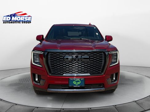 Used 2024 GMC Yukon Denali Ultimate AWD/4WD image 8