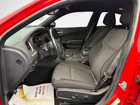 Used 2021 Dodge Charger SXT w/ Blacktop Package image 12