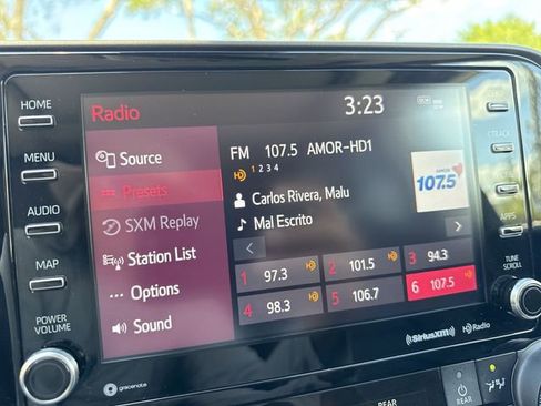 Used 2022 Toyota Highlander XLE image 16