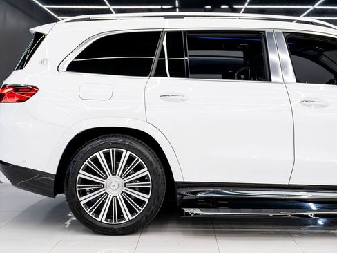 Used 2026 Mercedes-Benz Maybach GLS 600 4MATIC image 10