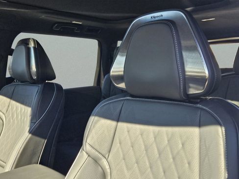 New 2026 INFINITI QX80 Autograph w/ Premium Cargo Package image 10