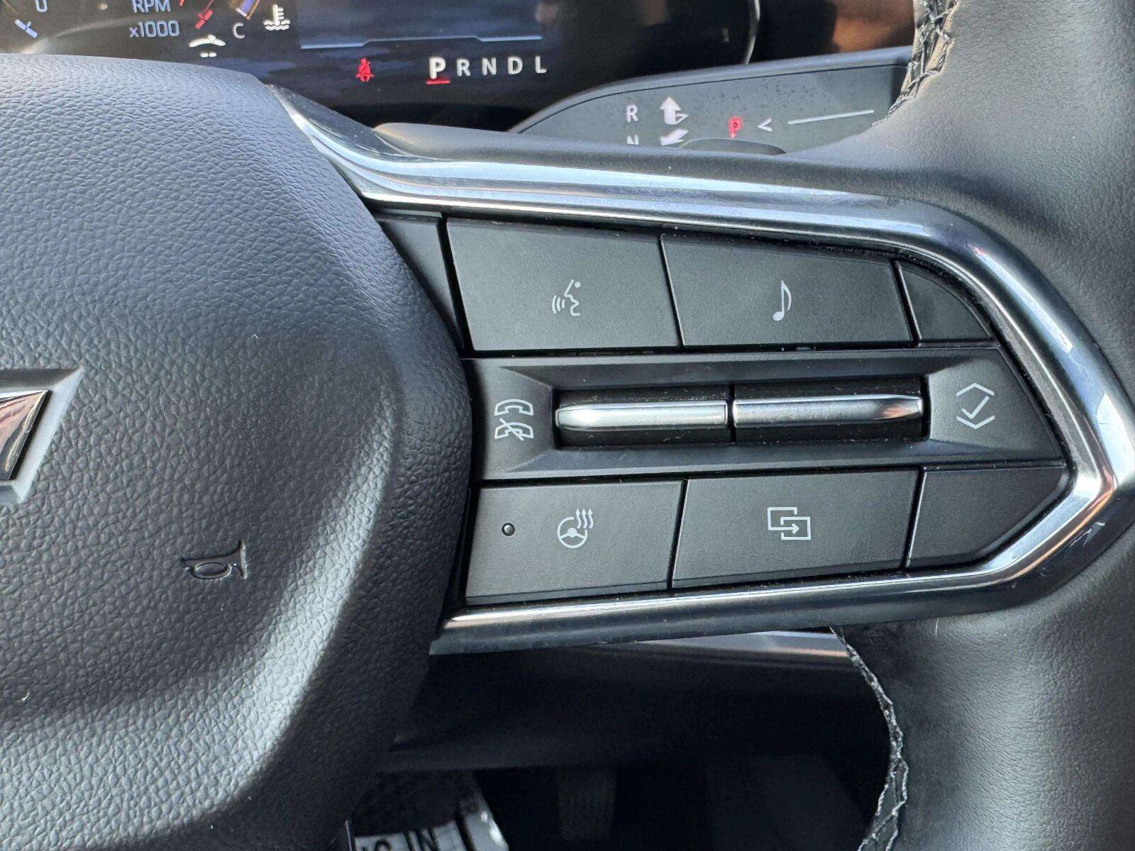 Used 2025 Chevrolet Equinox LT AWD/4WD image 25