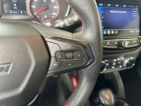 Used 2021 Chevrolet TrailBlazer RS w/ Sun and Liftgate Package image 16