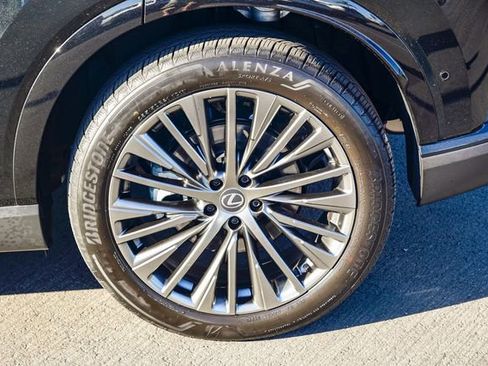 Used 2024 Lexus RX 450h 450h+ Luxury w/ Convenience Package image 9