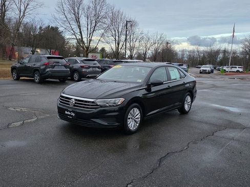 Used 2020 Volkswagen Jetta S w/ Driver Assistance Package FWD image 4
