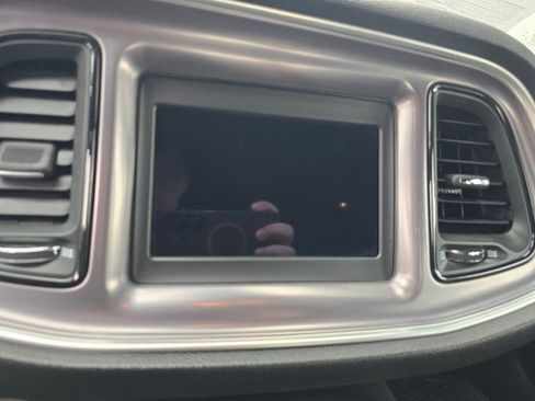 Used 2019 Dodge Challenger SXT w/ Driver Convenience Group image 33