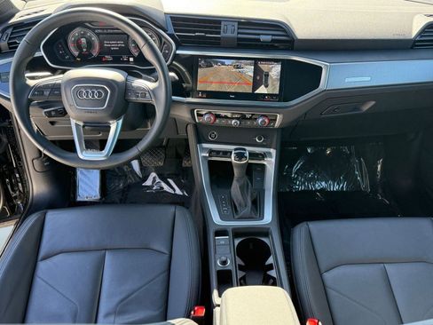 Certified 2025 Audi Q3 2.0T Premium Plus w/ Premium Plus Package image 17