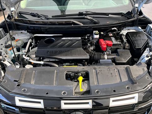 Certified 2025 Nissan Rogue SV AWD/4WD image 31