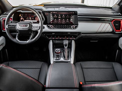 Used 2024 GMC Canyon AT4X image 29