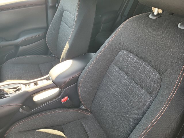 Used 2023 Honda HR-V Sport image 11